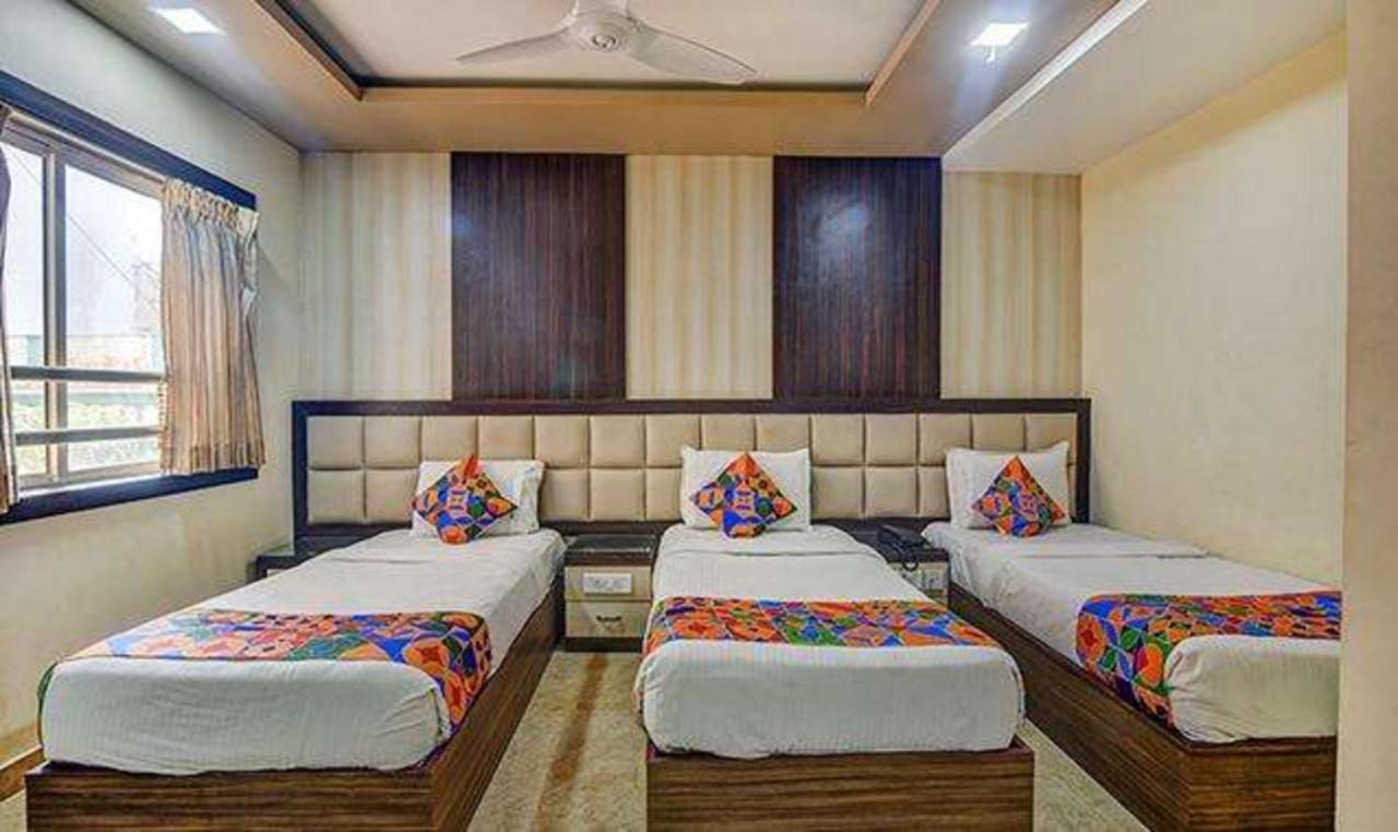 Fabhotel Central Palace Madras Buitenkant foto